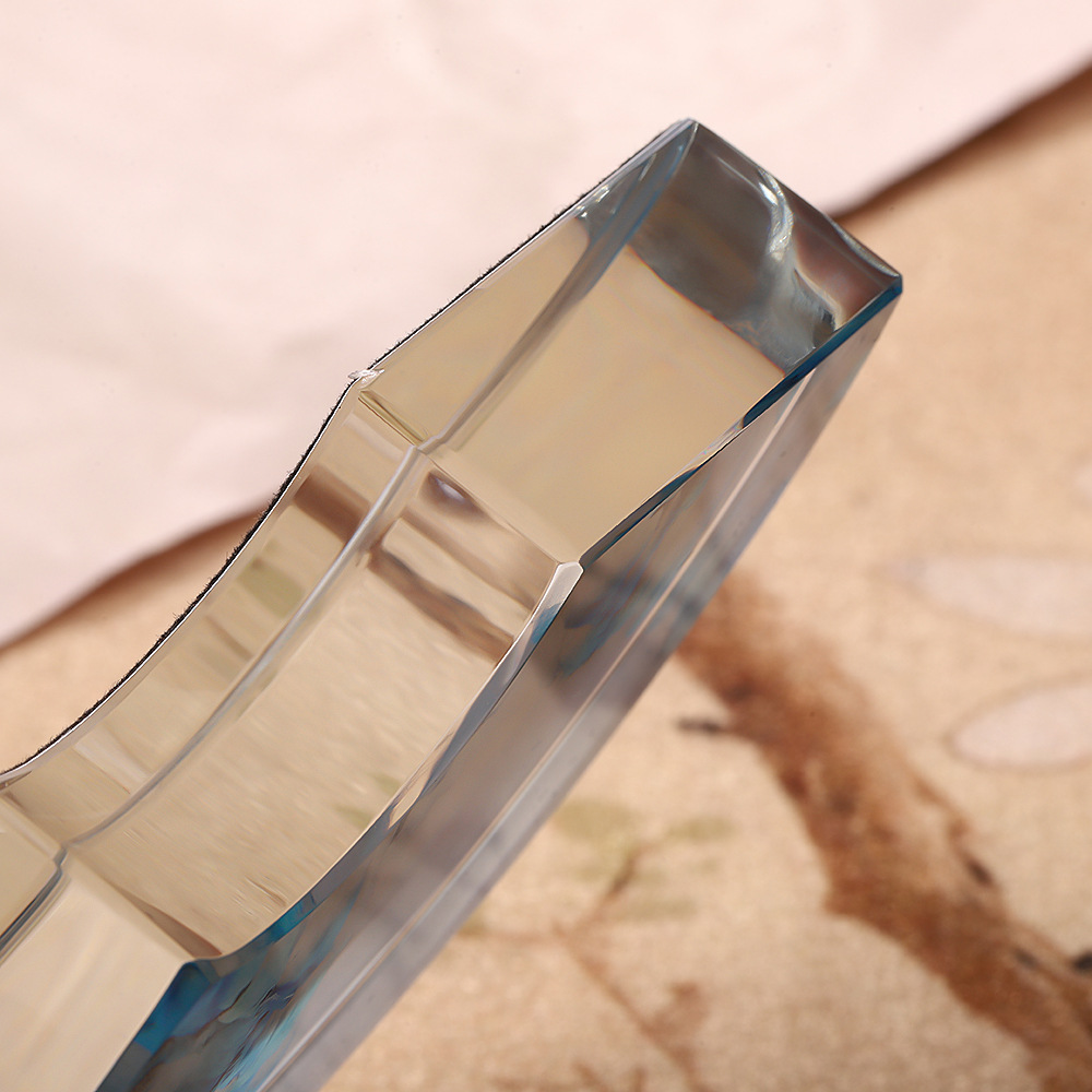 中国書道の四宝をモチーフにした、古風なデザインの扇形クリスタ - Paper Weight Crystal のレビューと価格